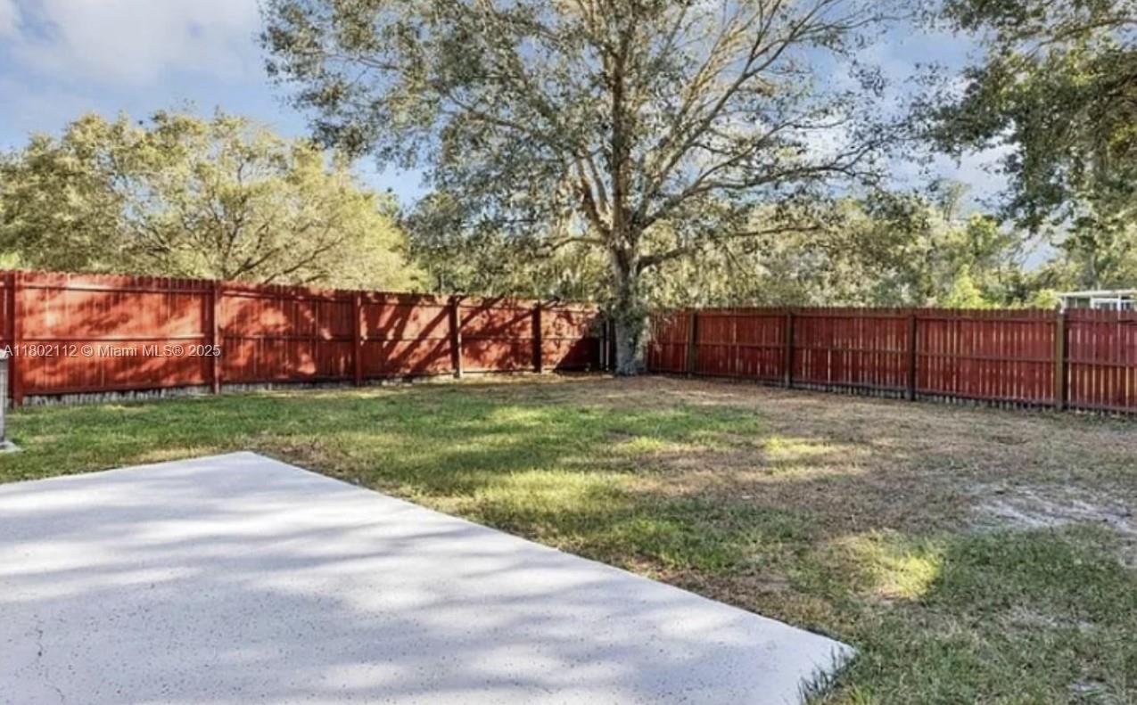 2110 Whispering Trails Blvd