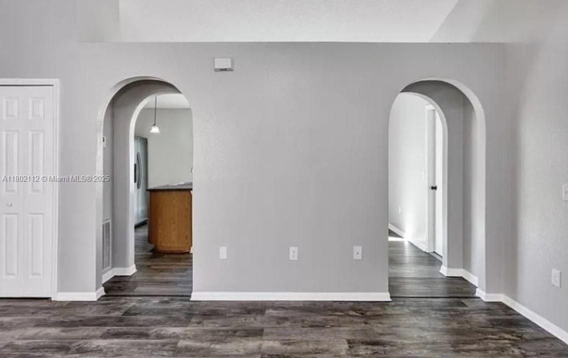 2110 Whispering Trails Blvd