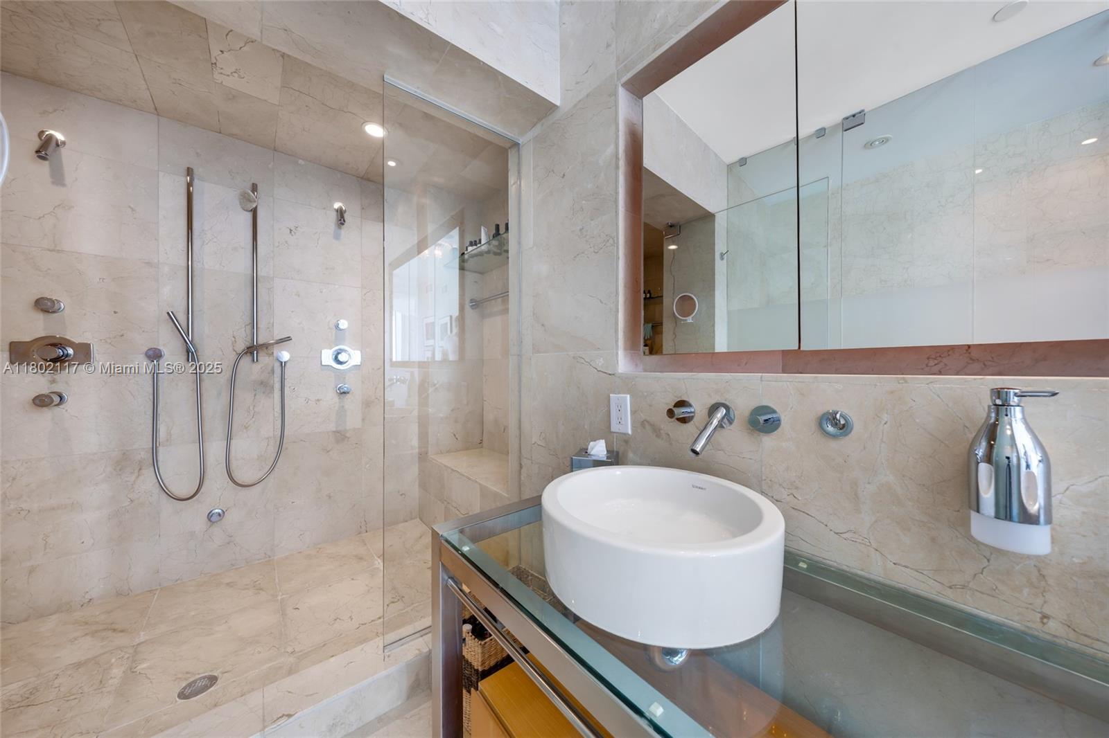 6000 Indian Creek Dr # 3 Unit: 25C-3