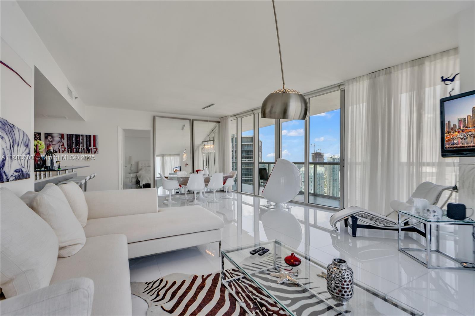 465 Brickell Ave # 4702