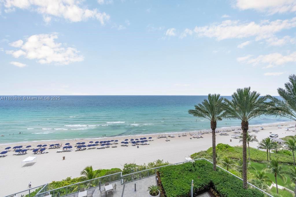 17121 Collins Ave # 903
