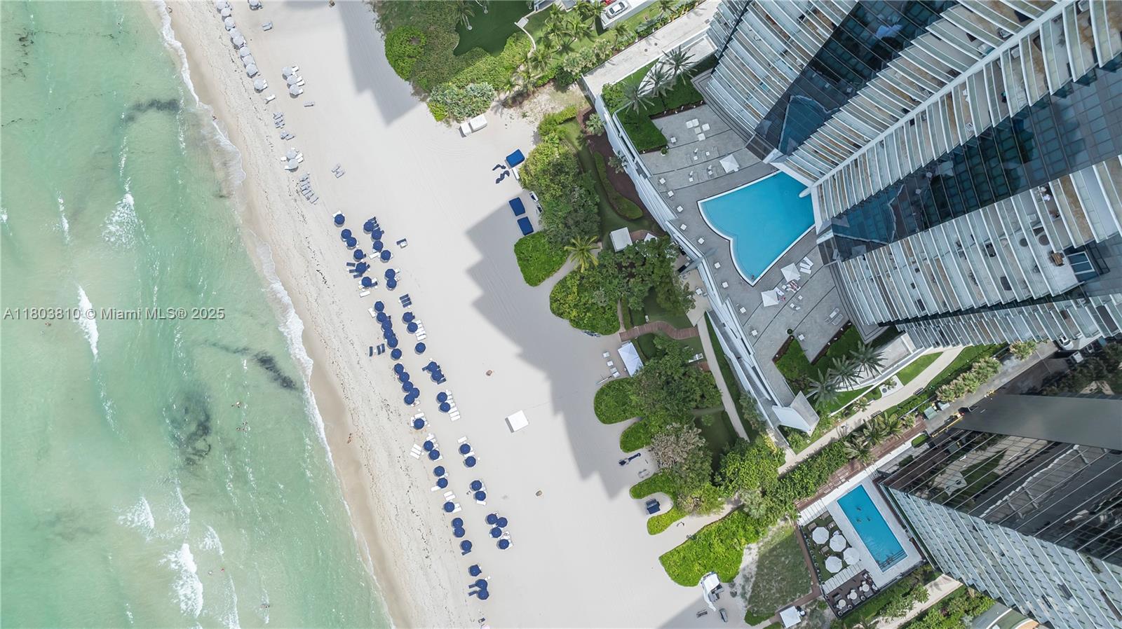 17121 Collins Ave # 903