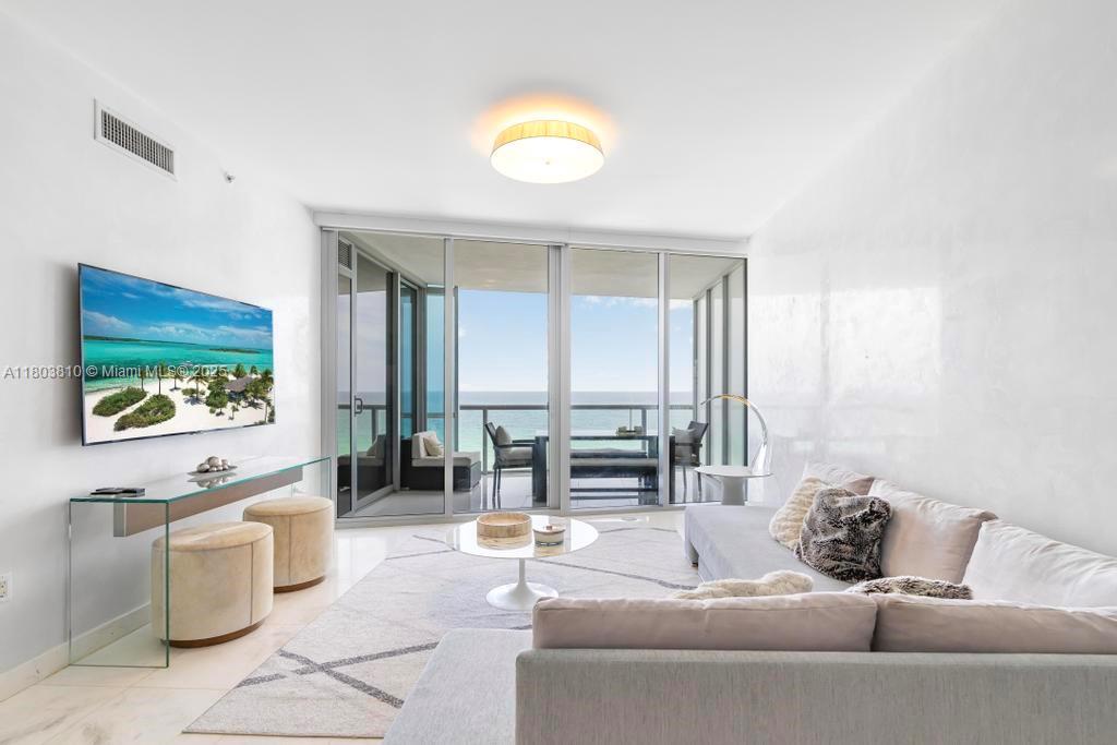 17121 Collins Ave # 903