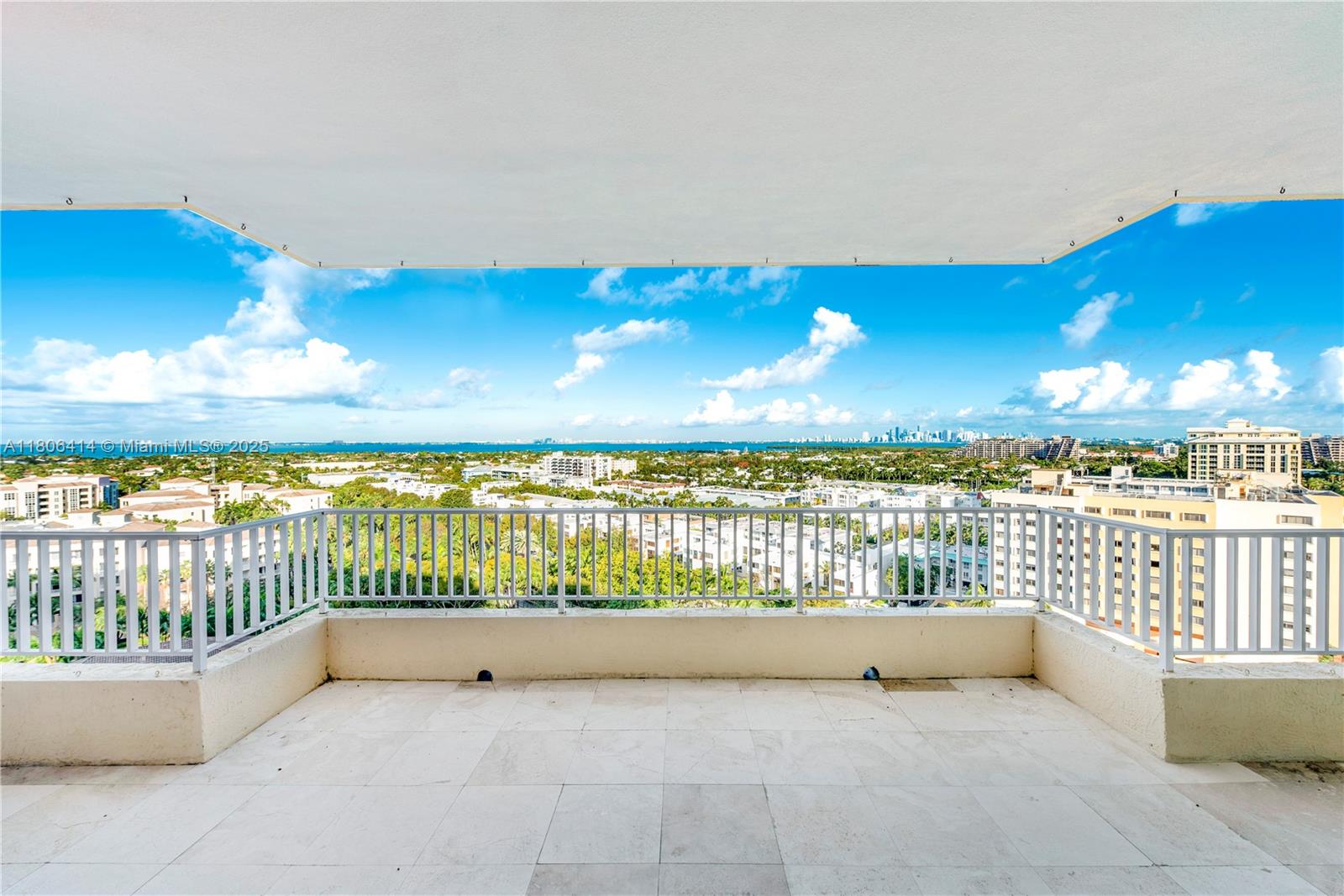 781 Crandon Blvd # 1404