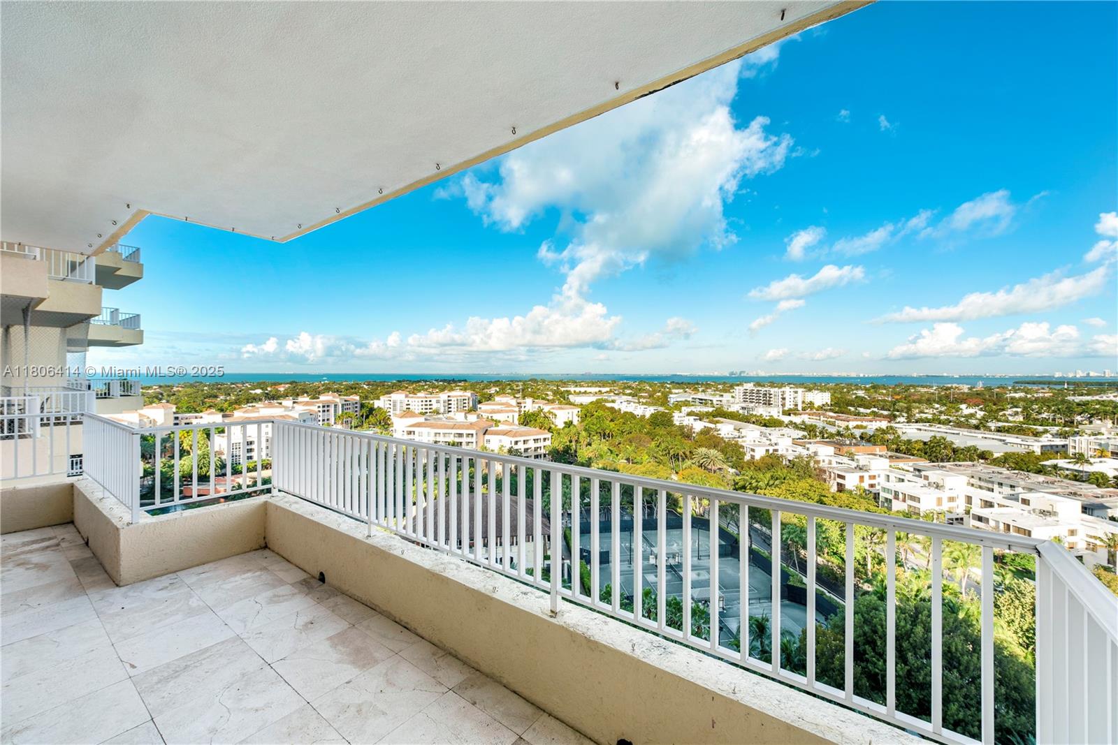 781 Crandon Blvd # 1404
