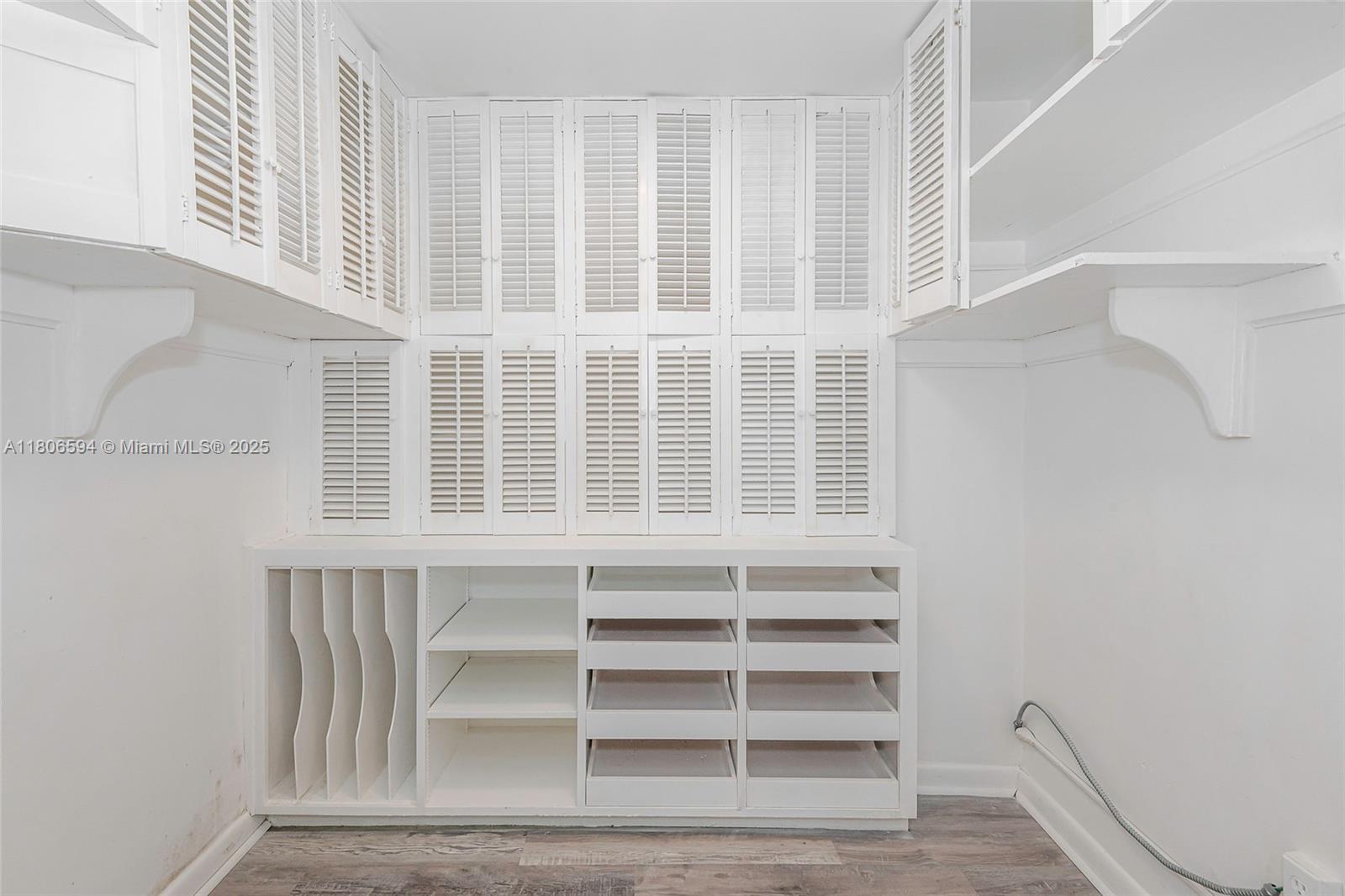 5255 Collins Ave # 14D