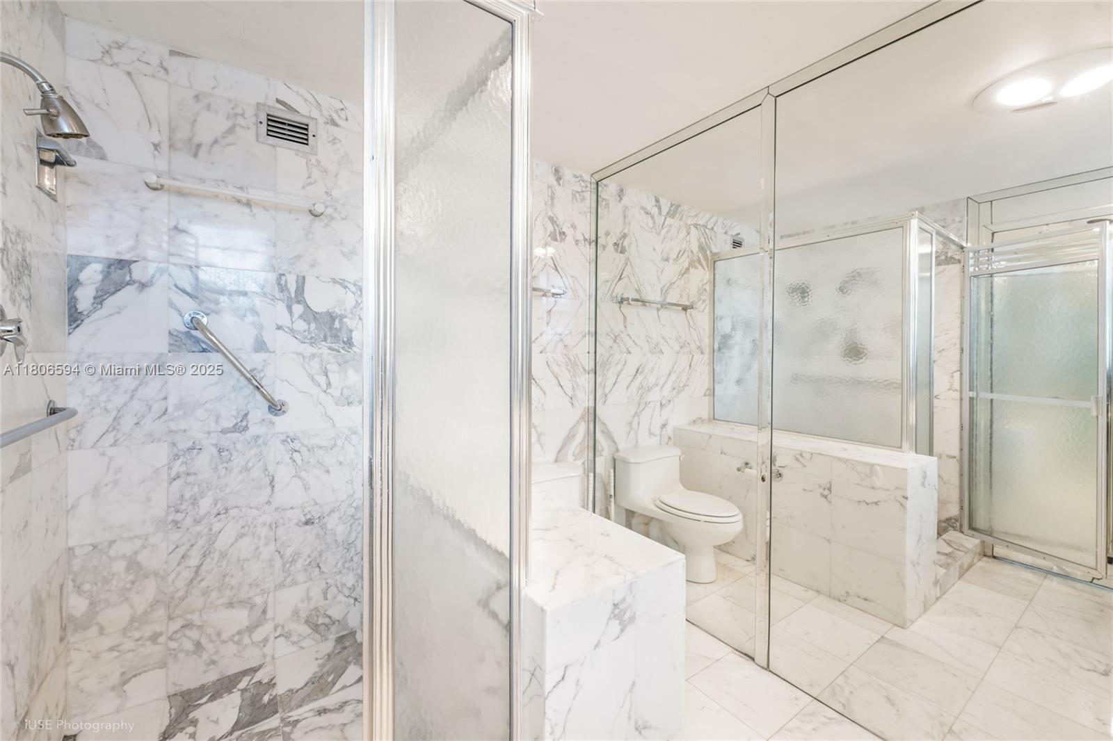 5255 Collins Ave # 14D