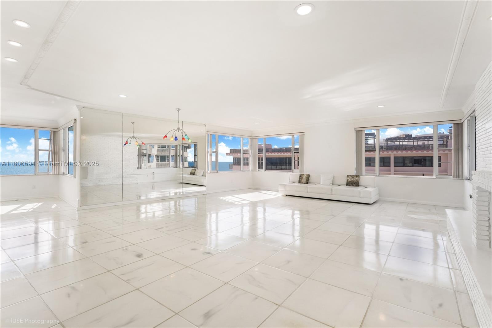 5255 Collins Ave # 14D