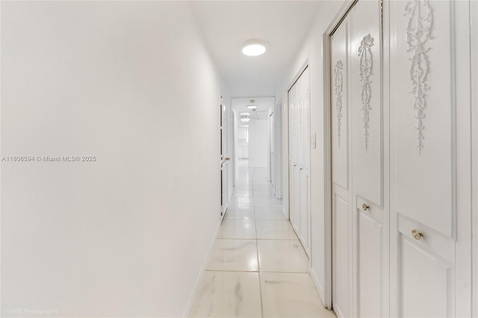 5255 Collins Ave # 14D