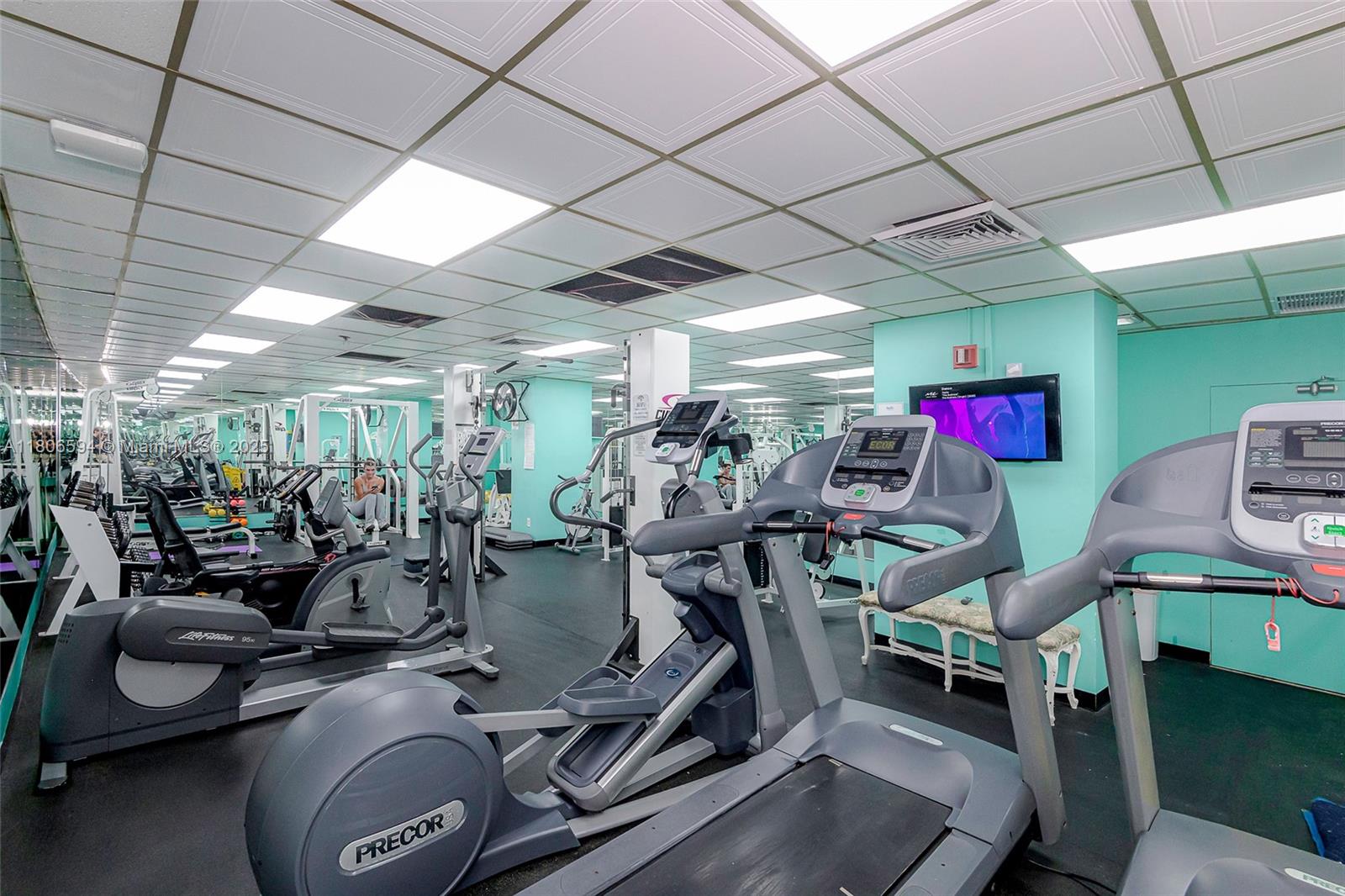 5255 Collins Ave # 14D