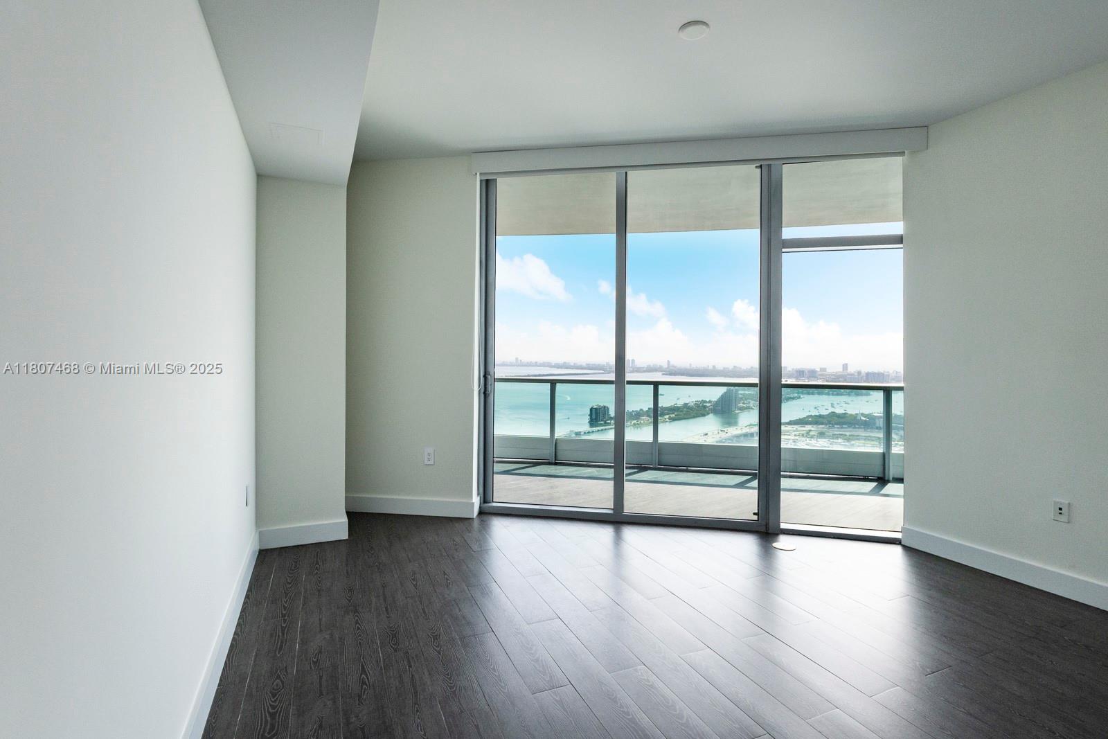 900 Biscayne Blvd # 5606