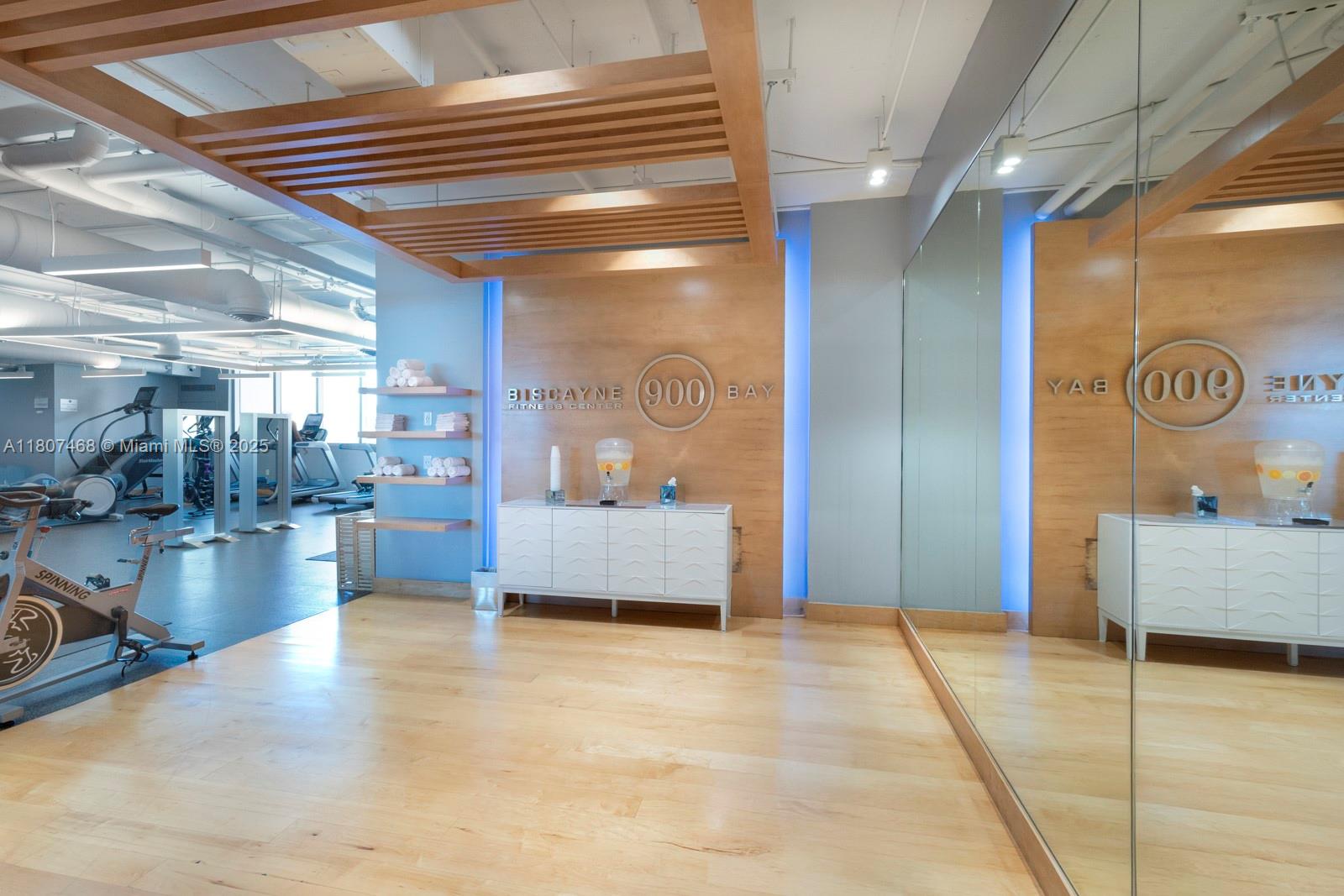 900 Biscayne Blvd # 5606