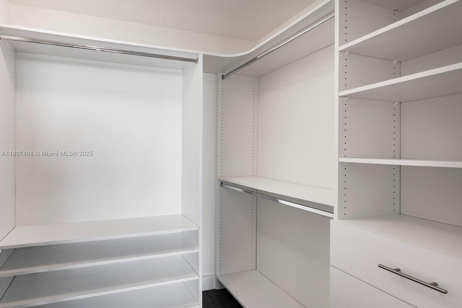 900 Biscayne Blvd # 5606