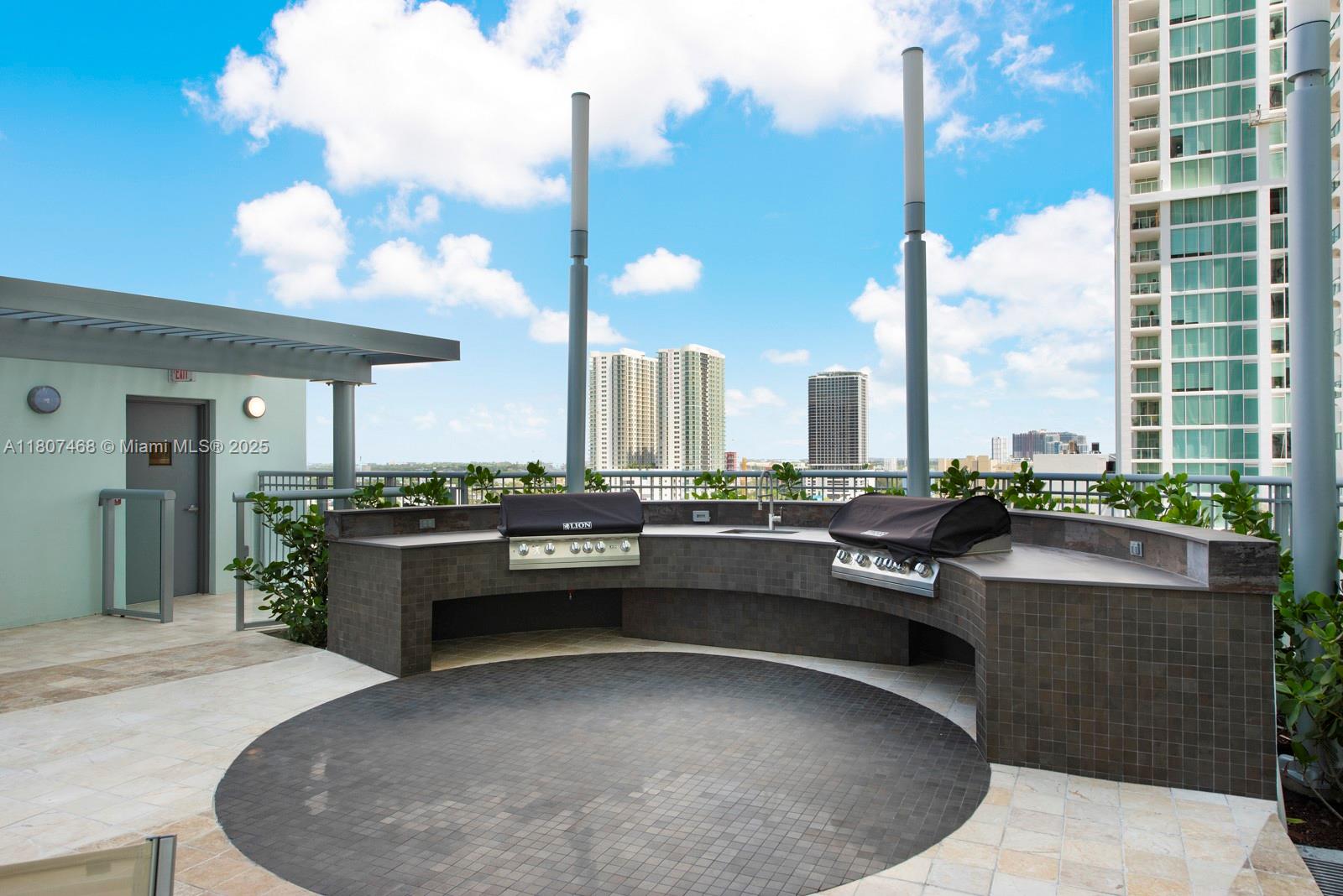 900 Biscayne Blvd # 5606