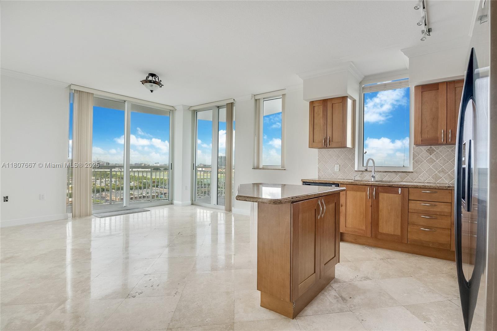 1745 E Hallandale Beach Blvd Unit: 1607W