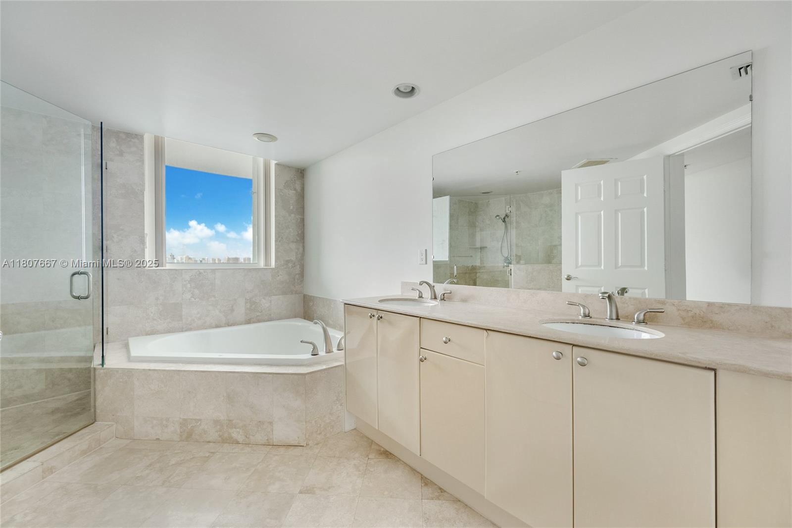 1745 E Hallandale Beach Blvd Unit: 1607W