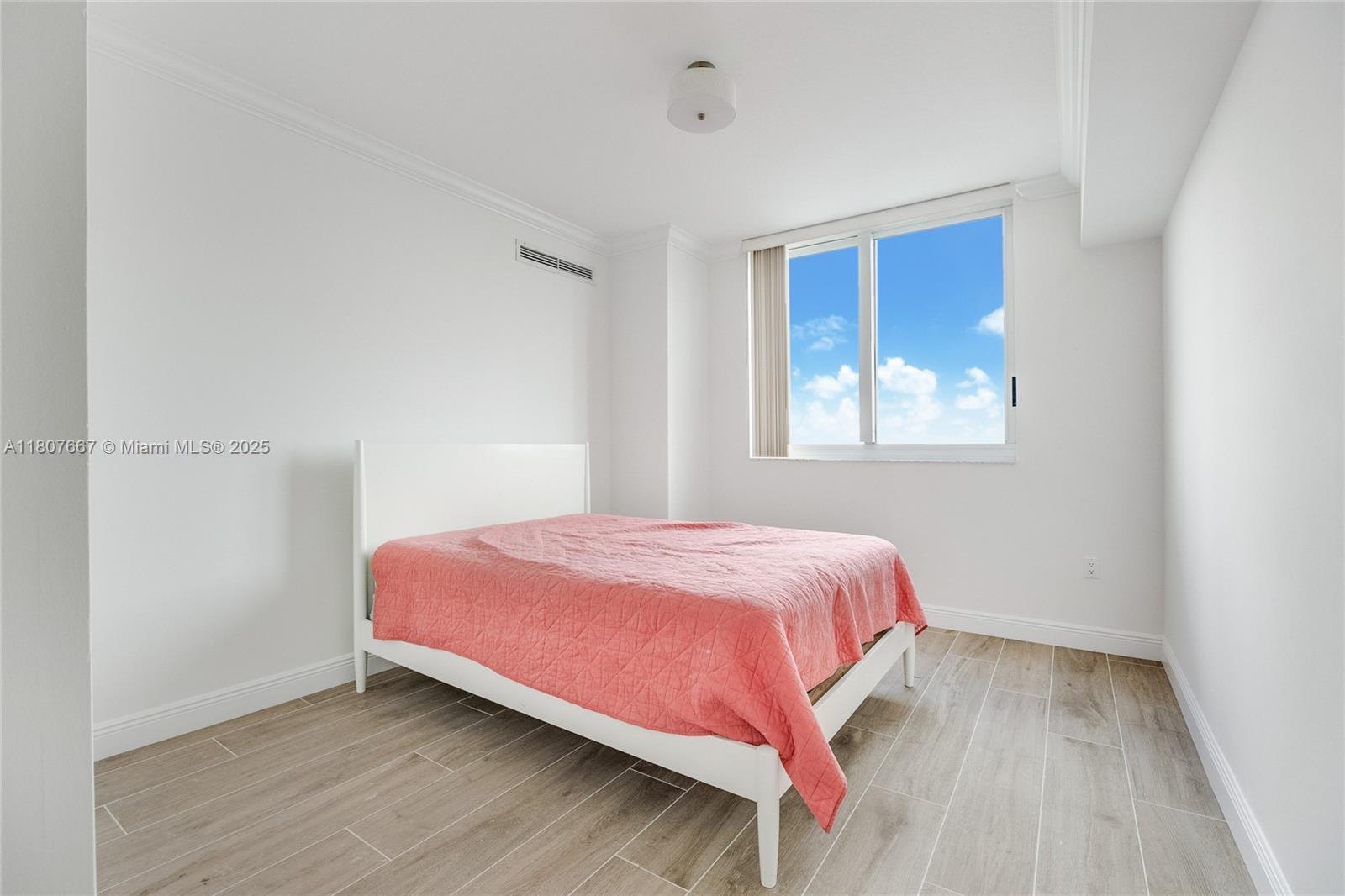 1745 E Hallandale Beach Blvd Unit: 1607W