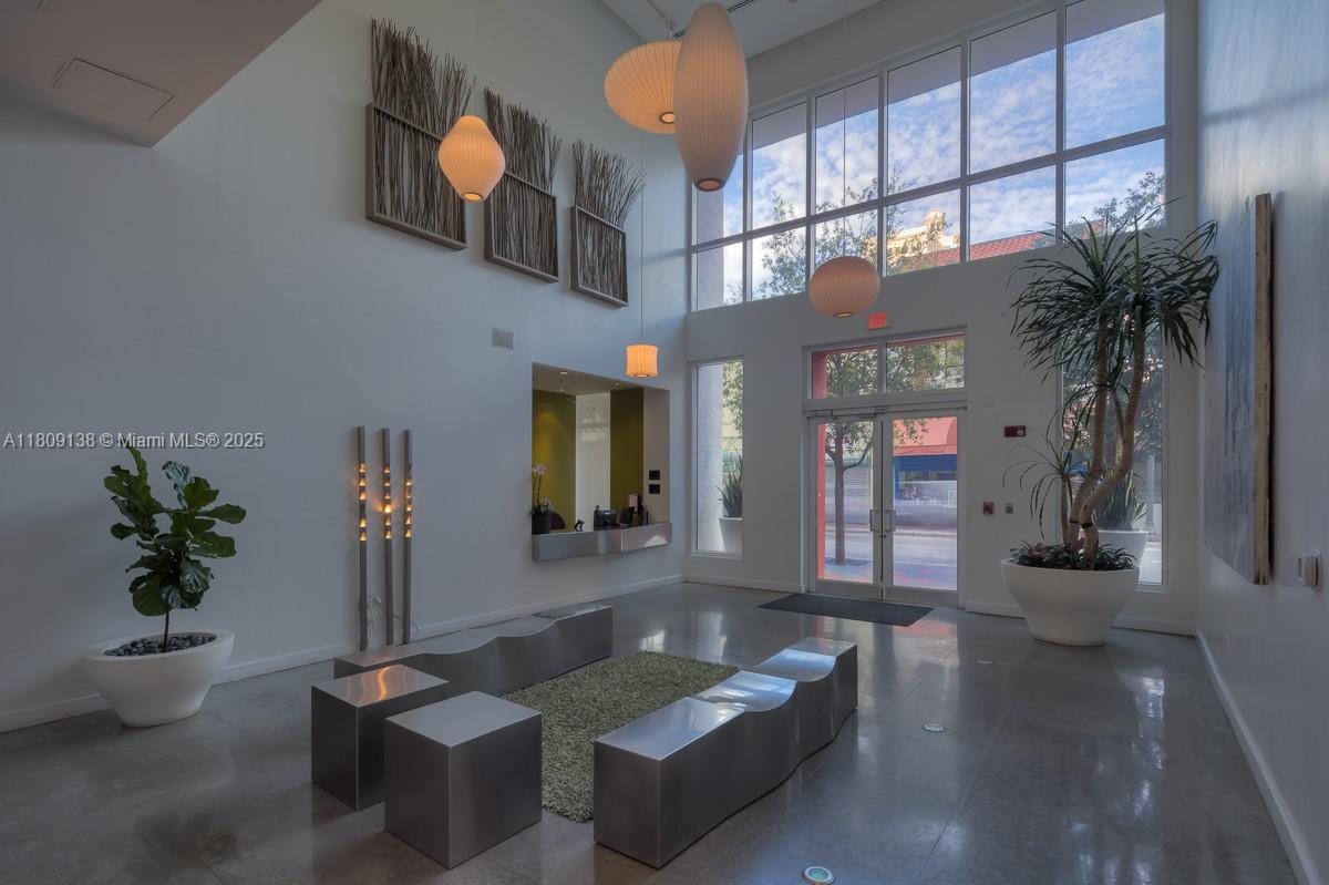 133 NE 2nd Ave # 1008