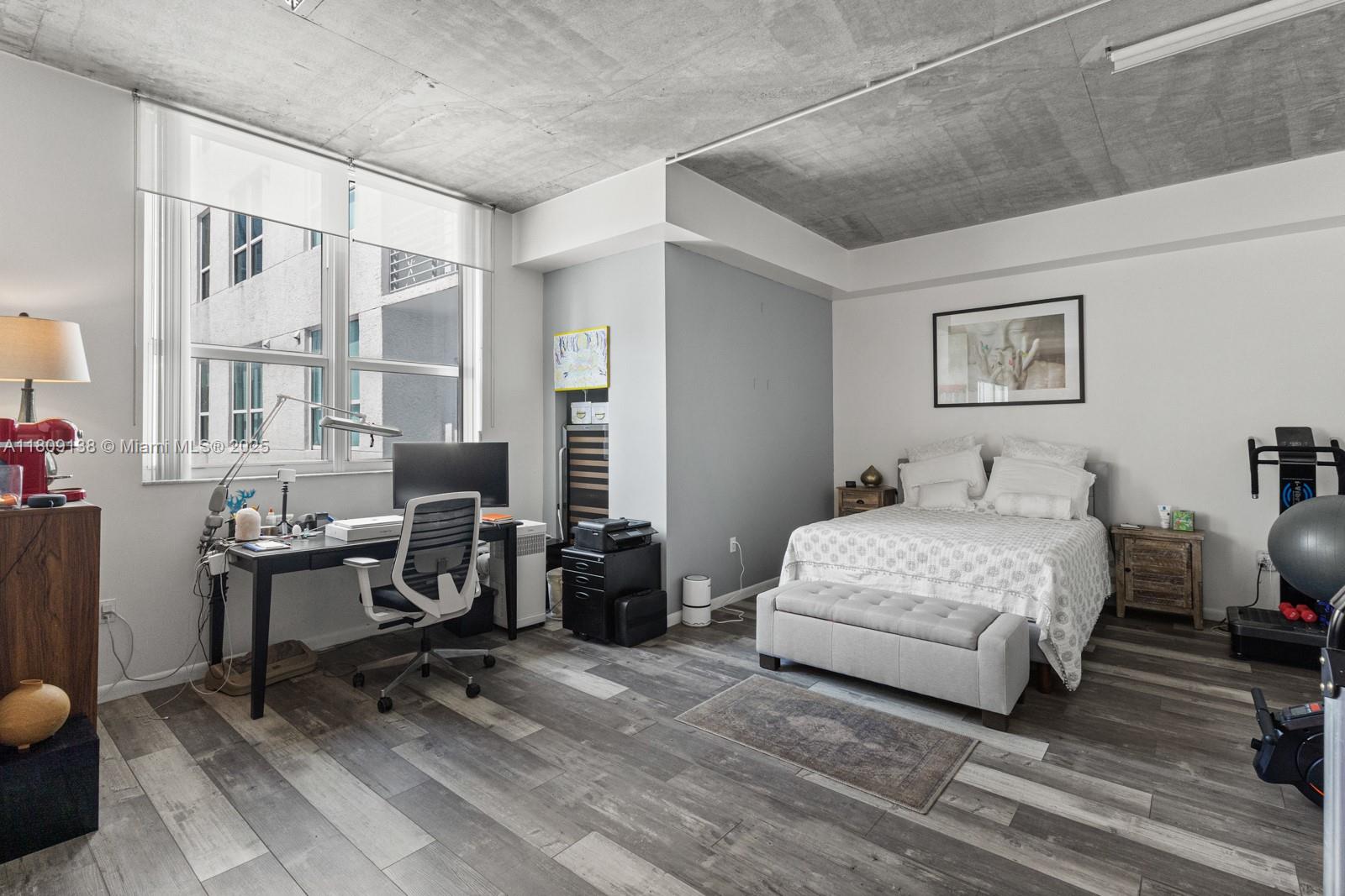 133 NE 2nd Ave # 1008