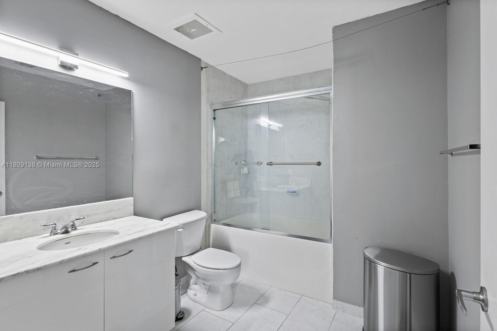133 NE 2nd Ave # 1008