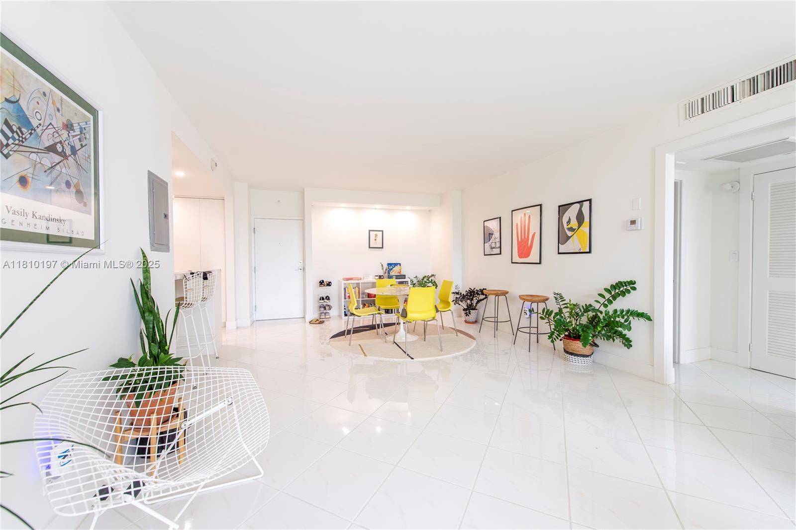 90 Edgewater Dr # 715