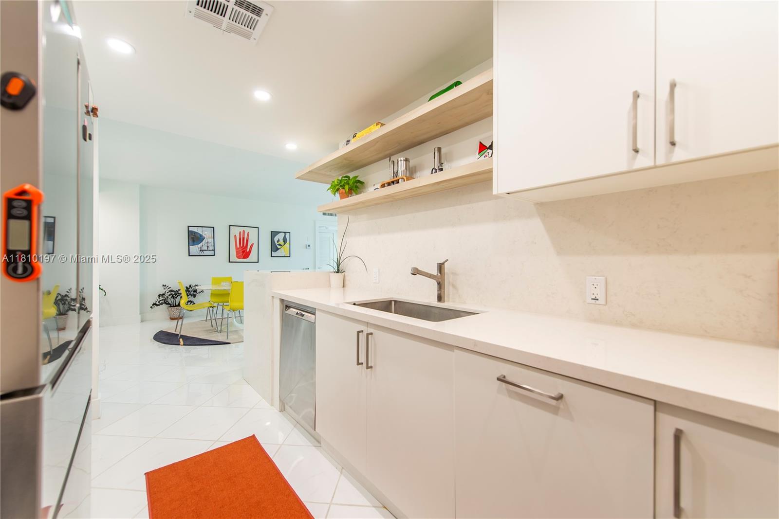 90 Edgewater Dr # 715