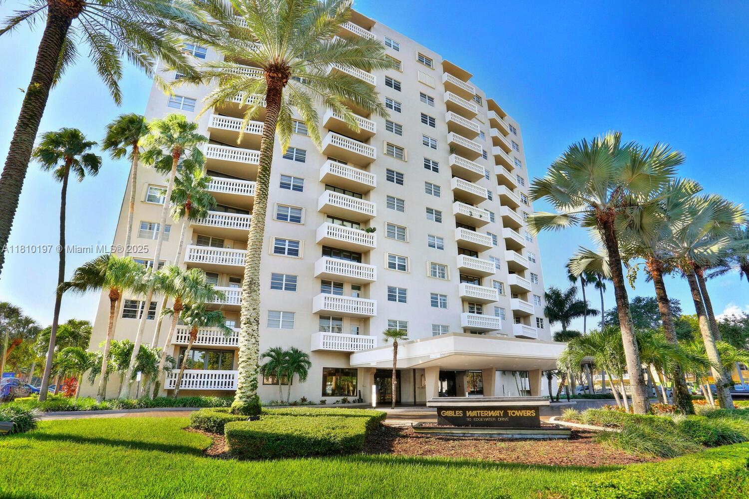 90 Edgewater Dr # 715