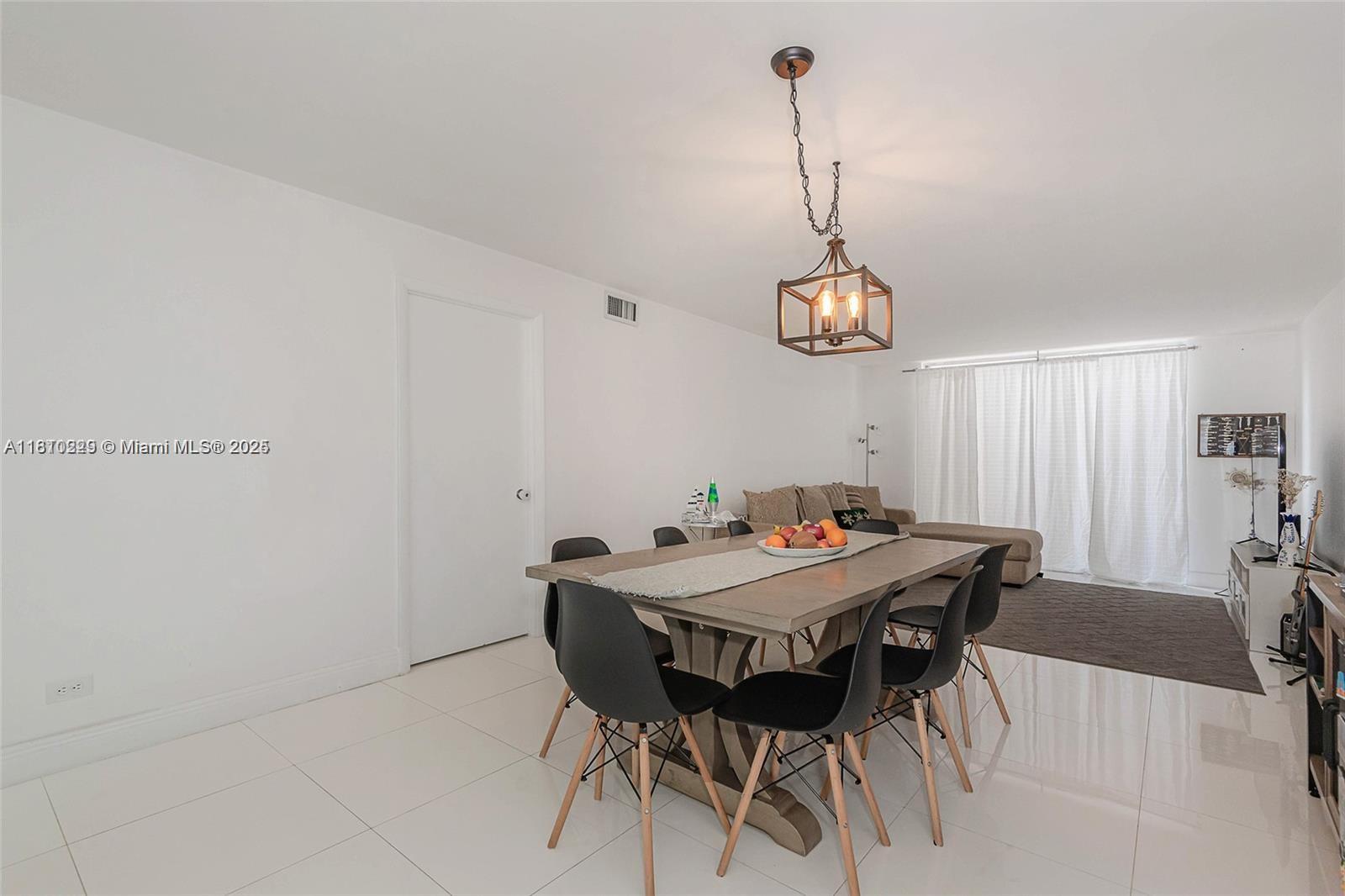 6039 Collins Ave # 307