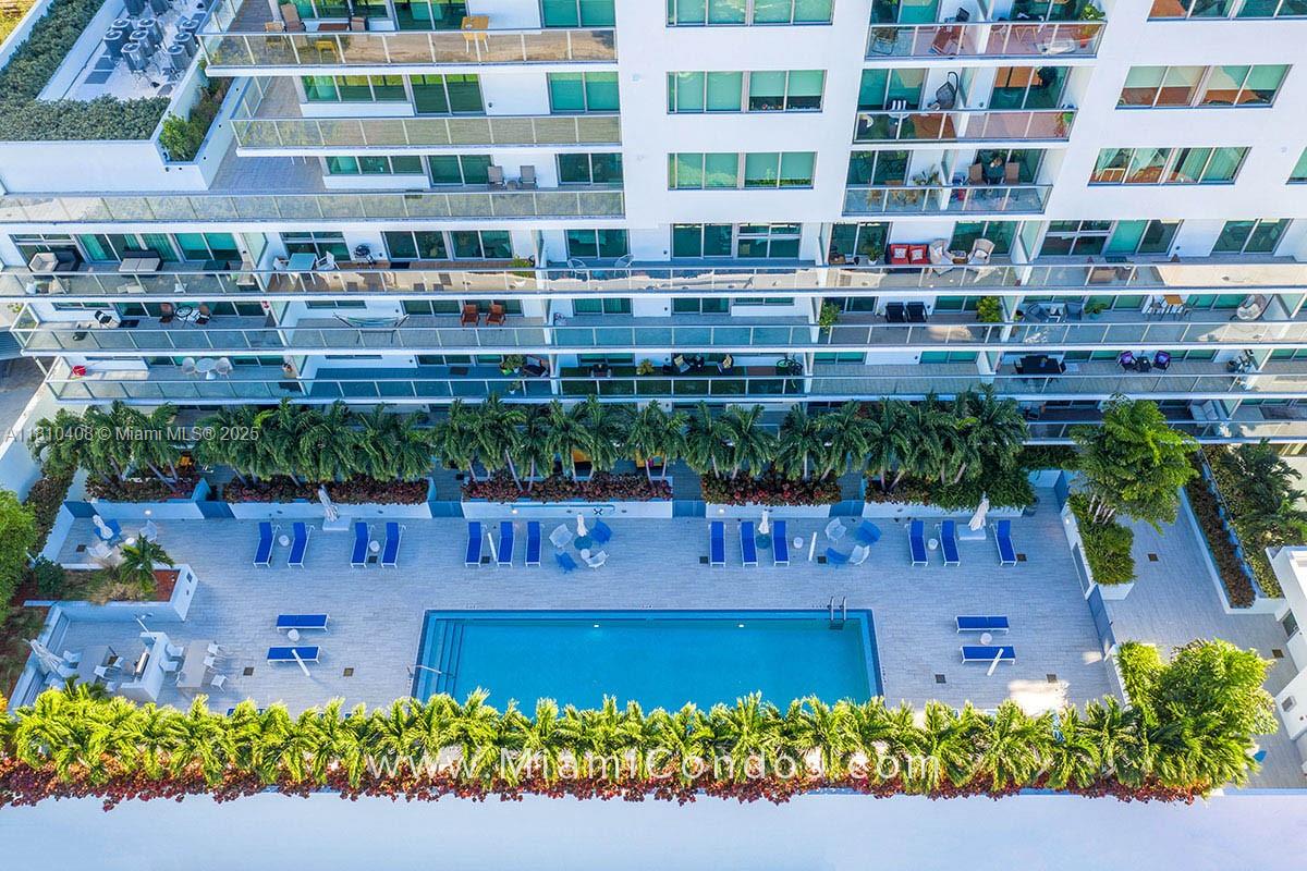 1600 SW 1st Ave # 813