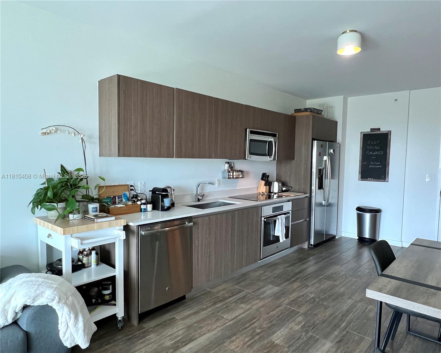 1600 SW 1st Ave # 813