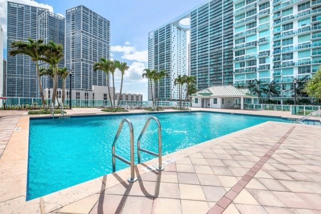 31 SE 5th St # 1506