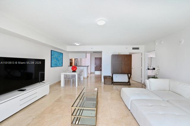 31 SE 5th St # 1506