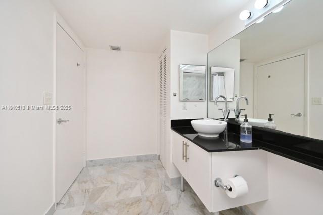 31 SE 5th St # 1506