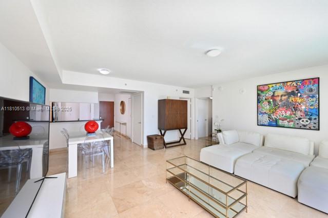31 SE 5th St # 1506