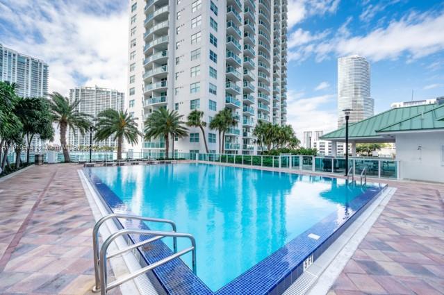 31 SE 5th St # 1506