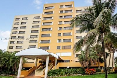 650 Ocean Dr # 6B