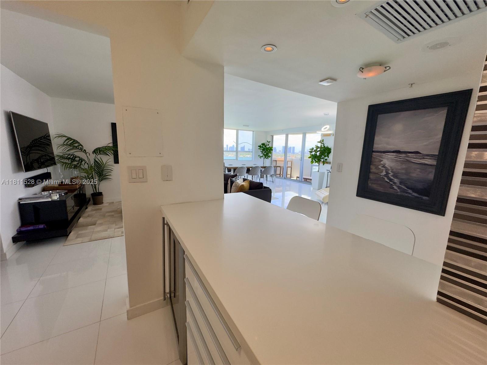1500 Bay Rd # 1040S