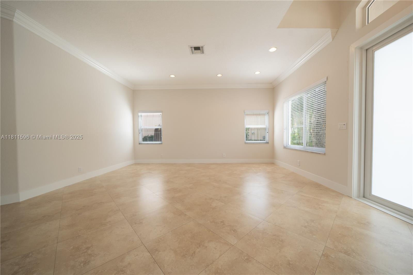 16404 Diamond Place