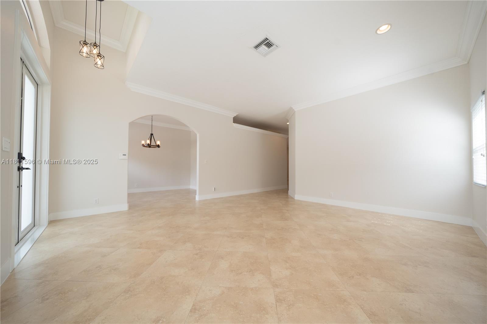 16404 Diamond Place