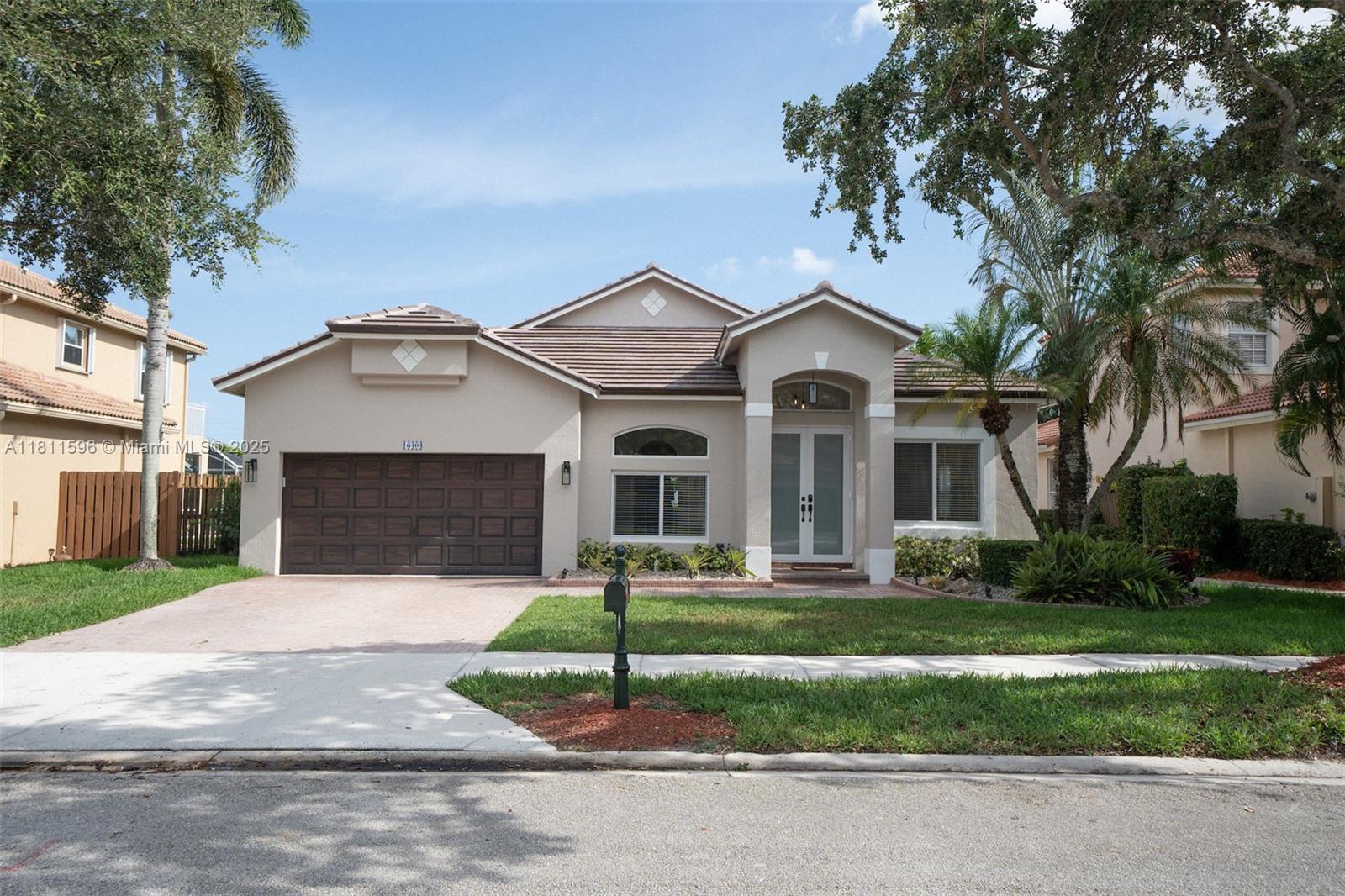 16404 Diamond Place
