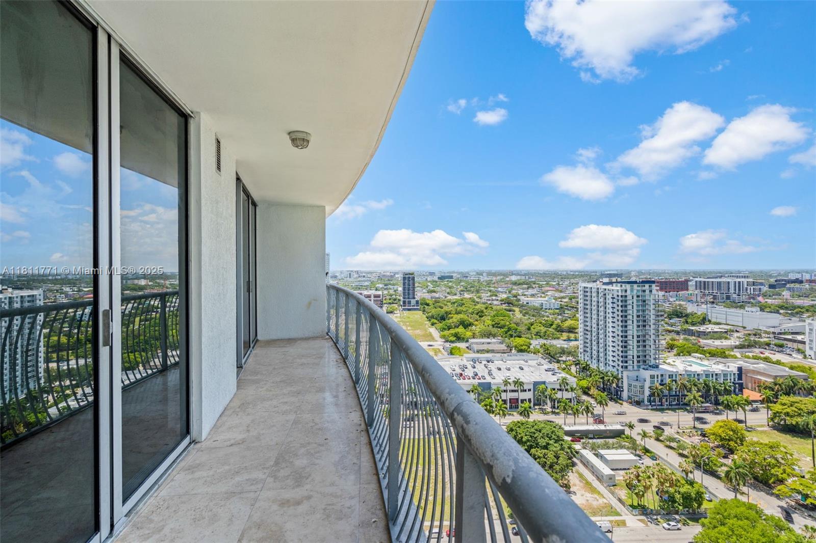 1750 N Bayshore Dr # 2809