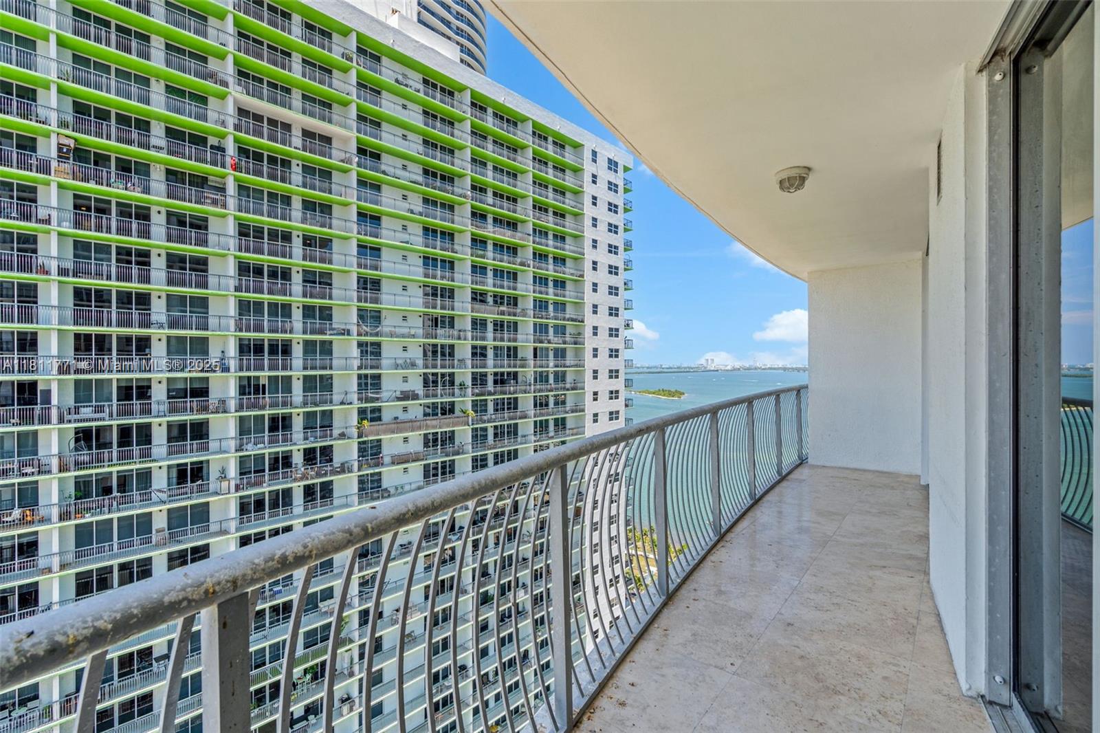 1750 N Bayshore Dr # 2809