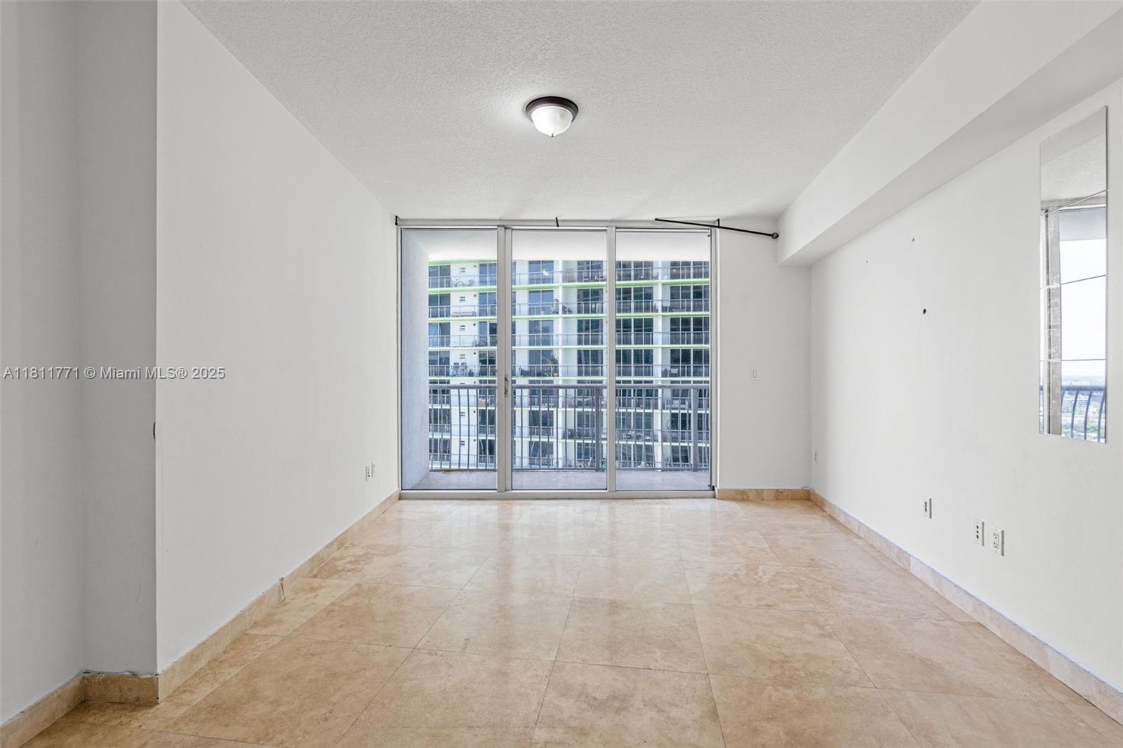 1750 N Bayshore Dr # 2809