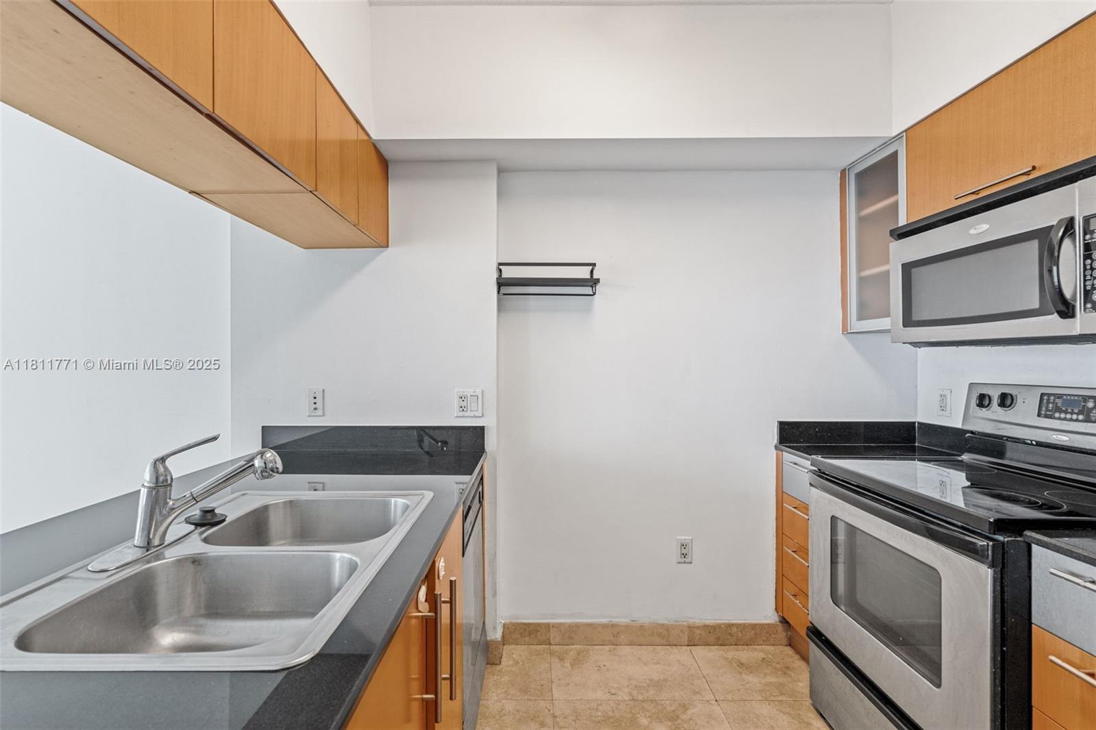 1750 N Bayshore Dr # 2809