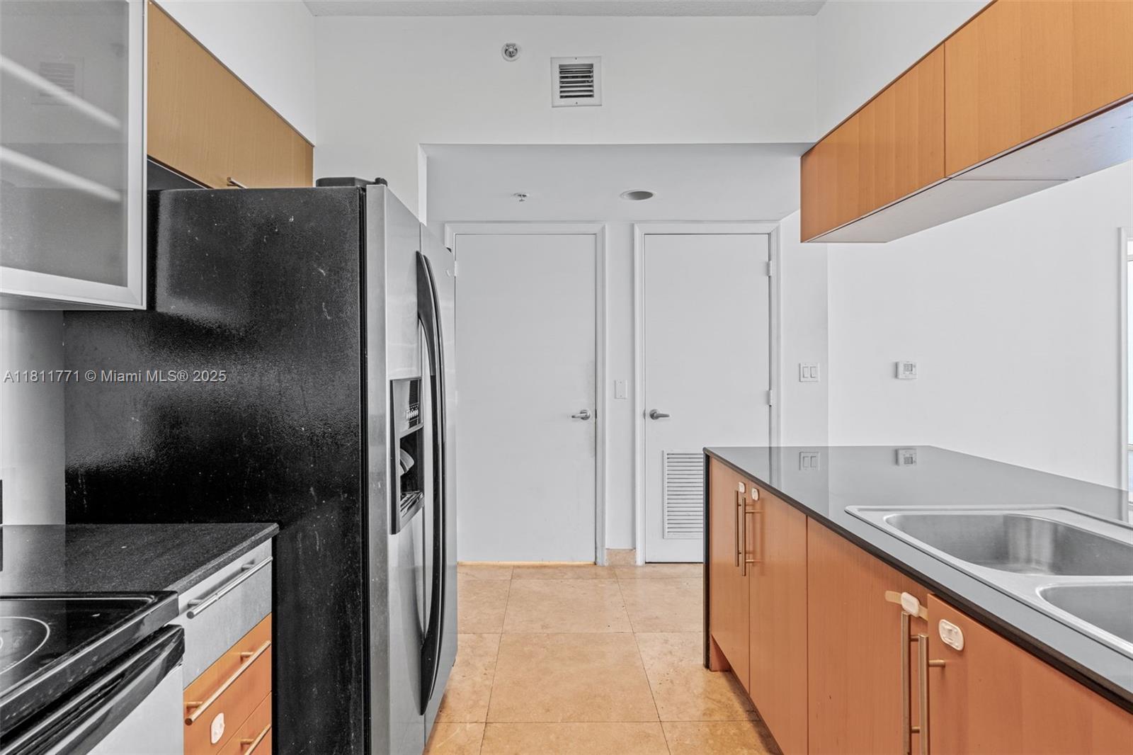 1750 N Bayshore Dr # 2809