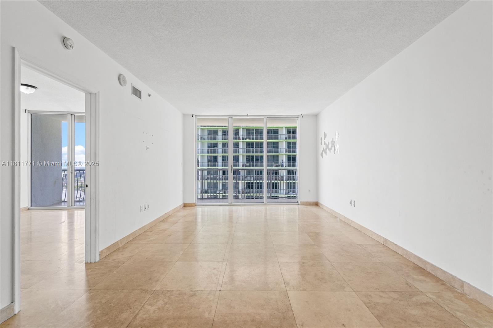 1750 N Bayshore Dr # 2809