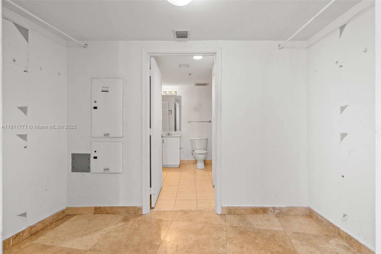 1750 N Bayshore Dr # 2809
