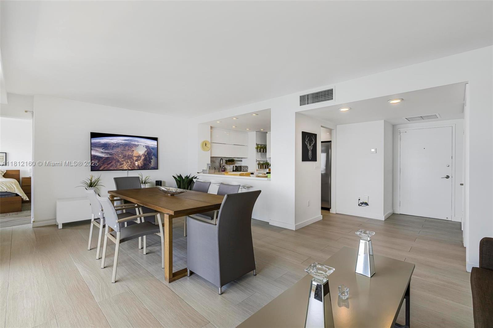 11111 Biscayne Blvd # 8C