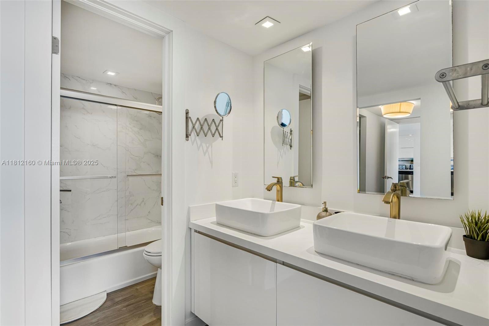 11111 Biscayne Blvd # 8C