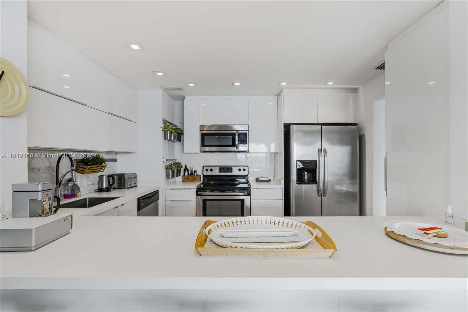 11111 Biscayne Blvd # 8C